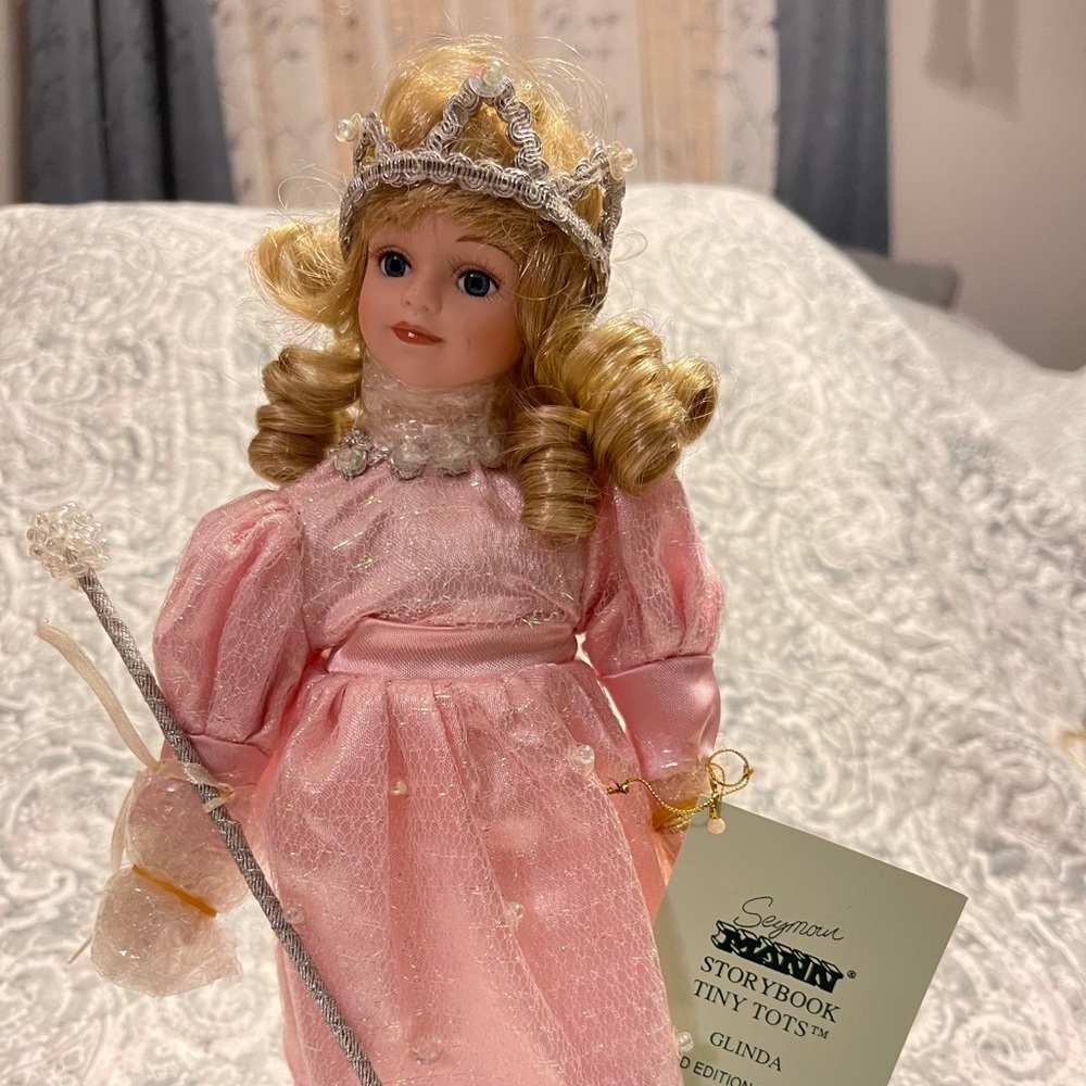 Porcelain Glenna collectible doll